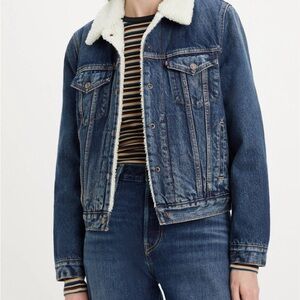 Levis Sherpa Trucker Jacket